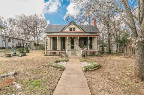 511 S Royall St, Palestine, TX 75801