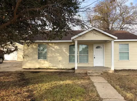 5713 Madge Pl, Haltom City, TX 76117