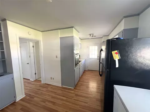 725 E 6th St, Baird, TX 79504 photo 2