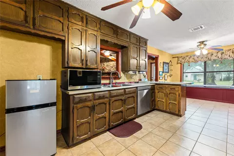550 Jon St, Lorena, TX 76655 photo 9