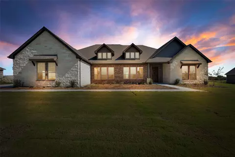 2508 Pyrite St, Krum, TX 76249
