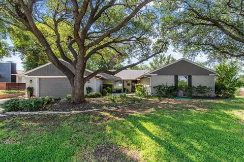 3708 Crown Shore Dr, Dallas, TX 75244