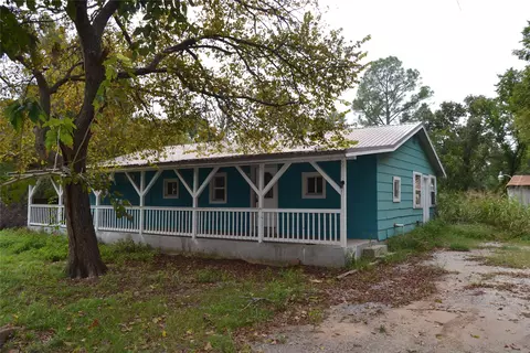 316 Arapaho Dr, Gordonville, TX 76245