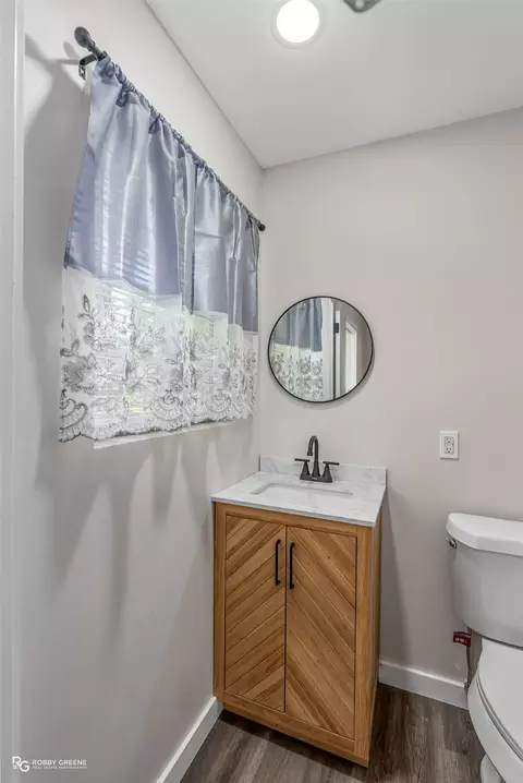 Bath - 1105 Drew Ln, Minden, LA 71055 photo 1 of 2