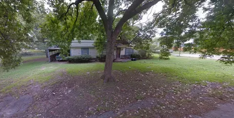 415 Franklin St, Wolfe City, TX 75496