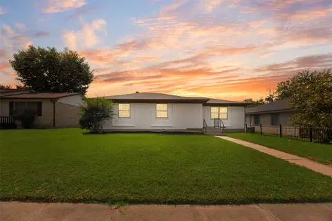 10038 Mesita Dr, Dallas, TX 75217