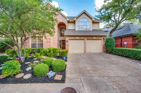 2619 Hidden Ridge Dr, Arlington, TX 76006