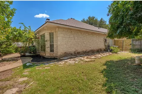 Exterior - 10109 Seville Ct, Waco, TX 76708 photo 5 of 5
