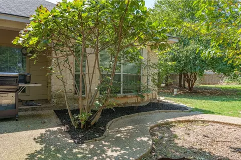 Exterior - 10109 Seville Ct, Waco, TX 76708 photo 4 of 5