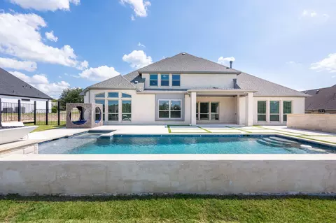 168 Falcon Point Dr, Heath, TX 75032