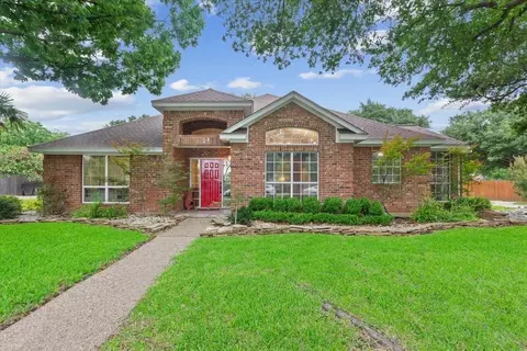 848 Country Ln, Mcgregor, TX 76657