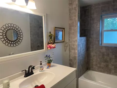 184 Locklar Loop, Waco, TX 76705 photo 8