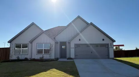4219 Cornerstone Cir, Granbury, TX 76048