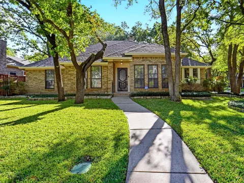 3106 Clear Lake Ct, Arlington, TX 76017