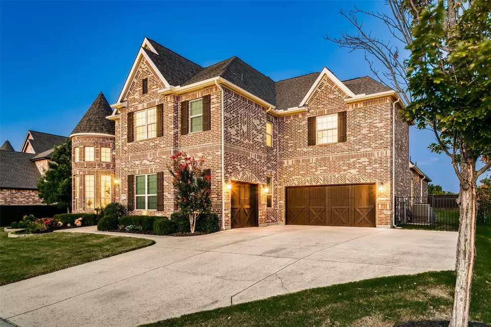 Exterior - 6809 Strauss, Colleyville, TX 76034 photo 3 of 8