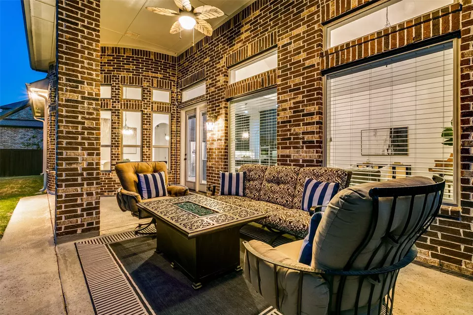 Exterior - 6809 Strauss, Colleyville, TX 76034 photo 5 of 8