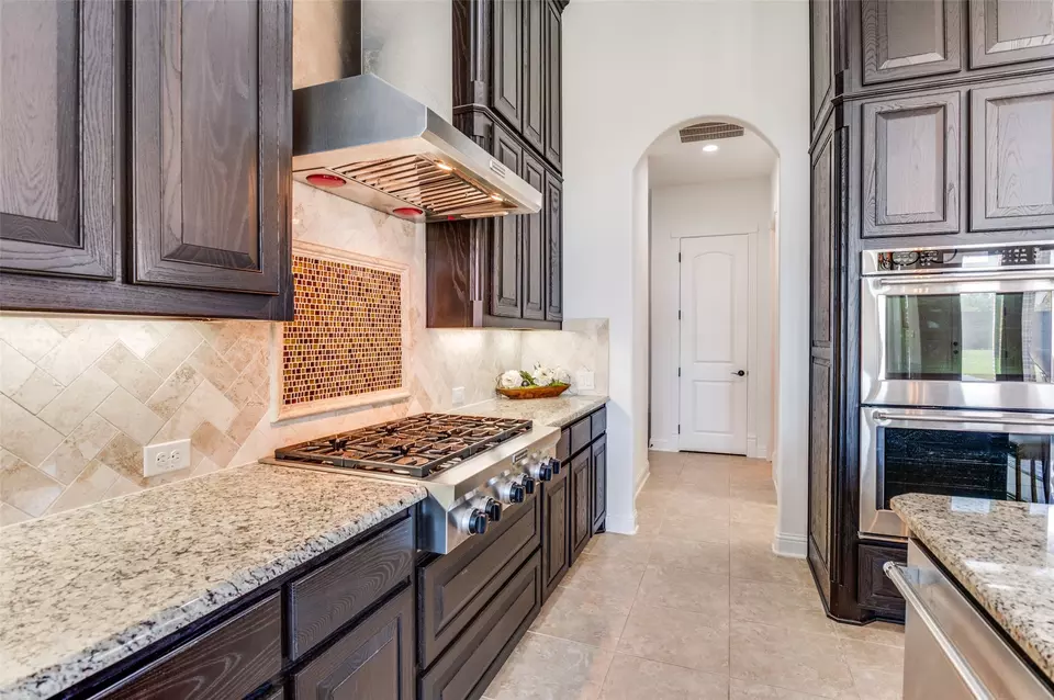 Entry Way - 6809 Strauss, Colleyville, TX 76034 photo 3 of 4