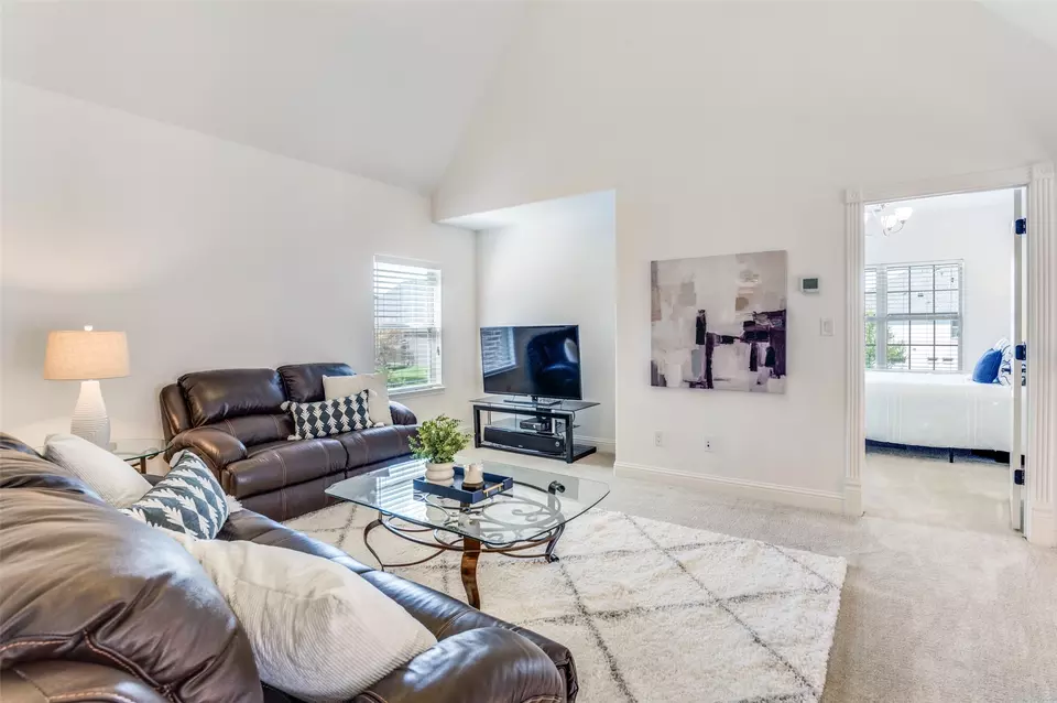 Living - 6809 Strauss, Colleyville, TX 76034 photo 4 of 4