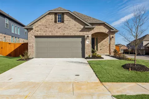 3921 Allred Dr, Heartland, TX 75114