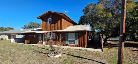 108 Parkside Dr, Brownwood, TX 76801