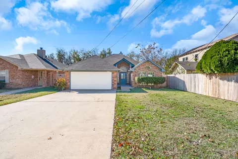 Exterior - 603 Lawrence Ave, Terrell, TX 75160 photo 2 of 3