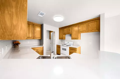Kitchen - 603 Lawrence Ave, Terrell, TX 75160 photo 2 of 4
