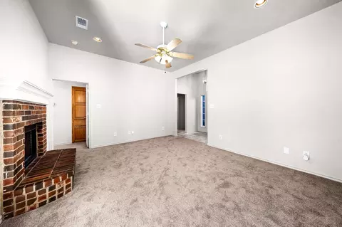 Living - 603 Lawrence Ave, Terrell, TX 75160 photo 3 of 3