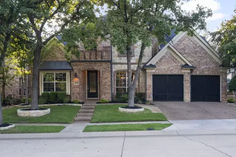 8531 Navisota Dr, Lantana, TX 76226