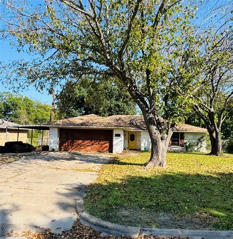 708 Meadow Ln, Mexia, TX 76667