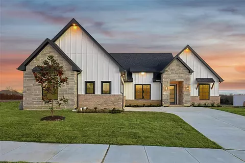 2710 Stonecrest Dr, Sherman, TX 75092