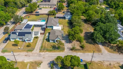 3823 Dempster Ave, Cockrell Hill, TX 75211