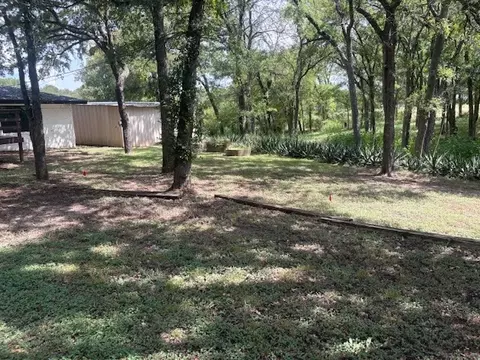 Exterior - 256 Candyce Dr, Lorena, TX 76655 photo 4 of 6