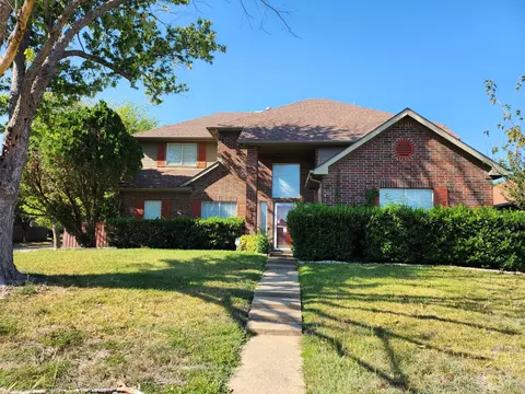 615 Stonefield Ln, Cedar Hill, TX 75104
