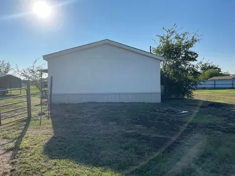 18648 Doubletree Dr, Justin, TX 76247 photo 6