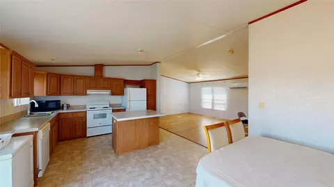 18648 Doubletree Dr, Justin, TX 76247 photo 13