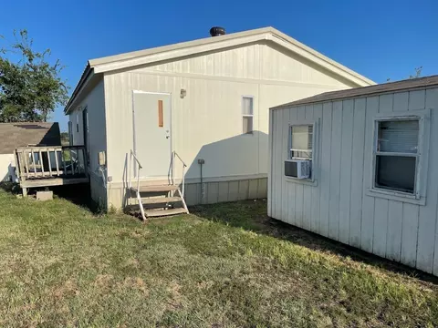 18648 Doubletree Dr, Justin, TX 76247 photo 9
