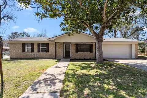 685 Sides Cir, Canton, TX 75103