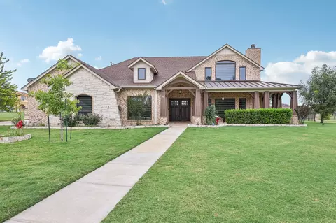 2640 Creekwood Dr, Cedar Hill, TX 75104