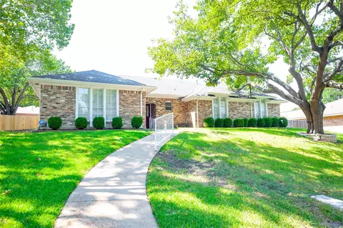 1439 Cardinal Creek Dr, Duncanville, TX 75137