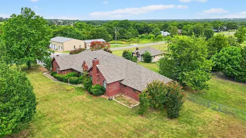 443 Lakewood Rd, Denison, TX 75020