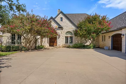 1206 E Baja Ct, Granbury, TX 76048