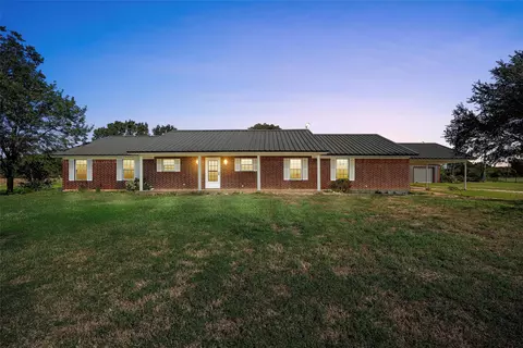 242 Mount Moriah Rd, Riesel, TX 76682