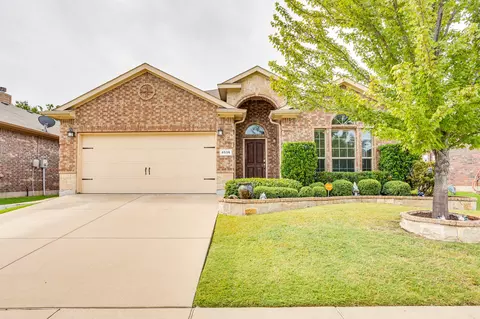 4536 Fern Valley Dr, Fort Worth, TX 76244