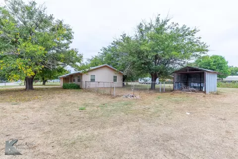 Exterior - 1004 N 9th St, Haskell, TX 79521 photo 7 of 8