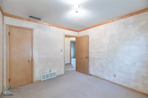 Bedroom - 1004 N 9th St, Haskell, TX 79521 photo 6 of 6