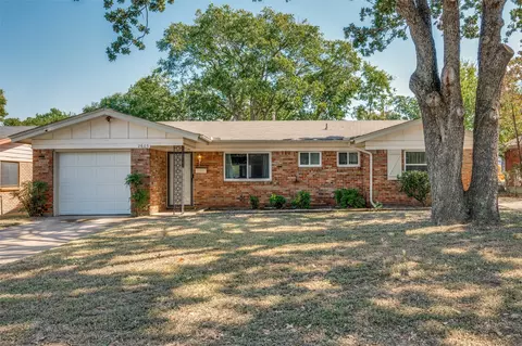 2605 Carten St, Fort Worth, TX 76112