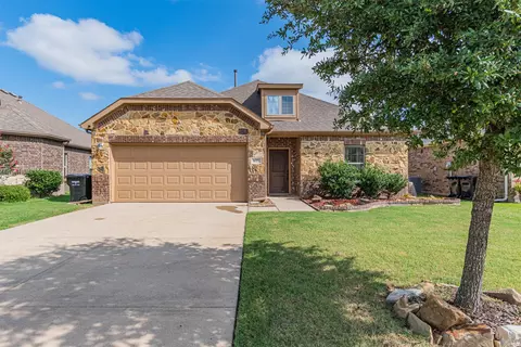 627 Redwood Dr, Greenville, TX 75402