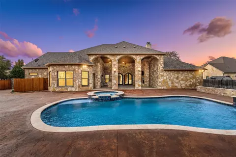 8460 Spicewood Springs Rd, China Spring, TX 76633