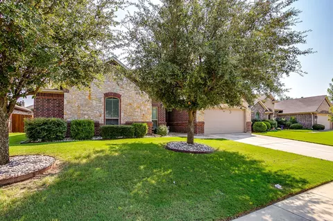 573 Ascot Way, Azle, TX 76020