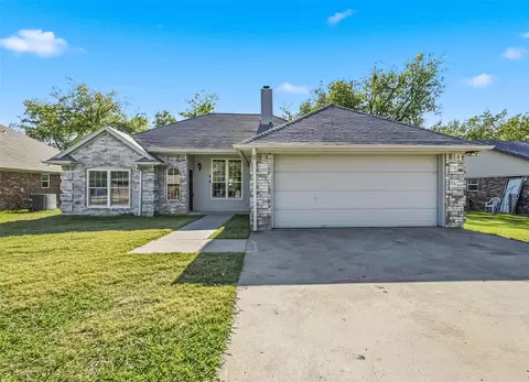 8 S Sharon Dr, Krum, TX 76249